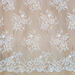Lace with sequins and cording - Image 2