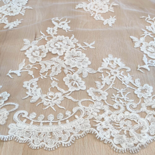 Crded lace with sequins