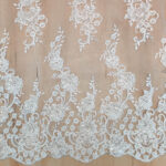 Δαντέλα κορδονέ, κεντημένη σε τούλι με παγιέτα - Image 3