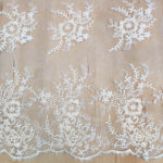 Δαντέλα κορδονέ, κεντημένη σε τούλι με παγιέτα - Image 2