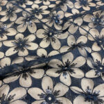 Embroided lace with daizes - Image 2