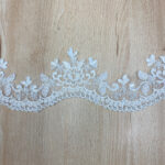 Cording triming with beads off white