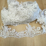 Colding triming embroided white