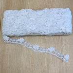 Cording triming with daizes off white