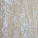 Lace chantille off white - Image 3