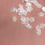 Motif flower muslin white 1.5 cm