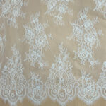 Lace chantille off white