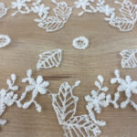 Lace with flowers off white - Image 2