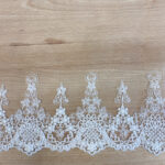 Lace W150 cm both sides finish
