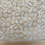 Lace leaves polka dotts white