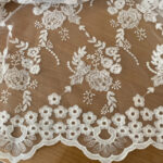Lace with cotton flowers off white