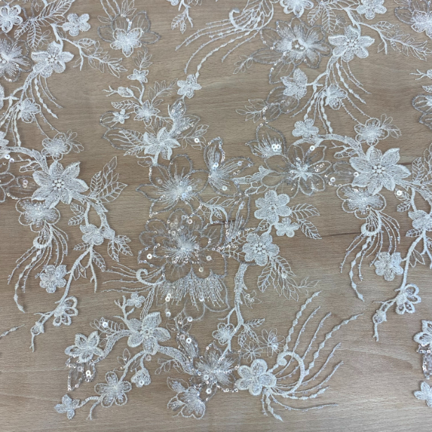 image00010 Embroided lace off white - Image 1