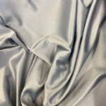 Satin crepe de chine type elastic grey