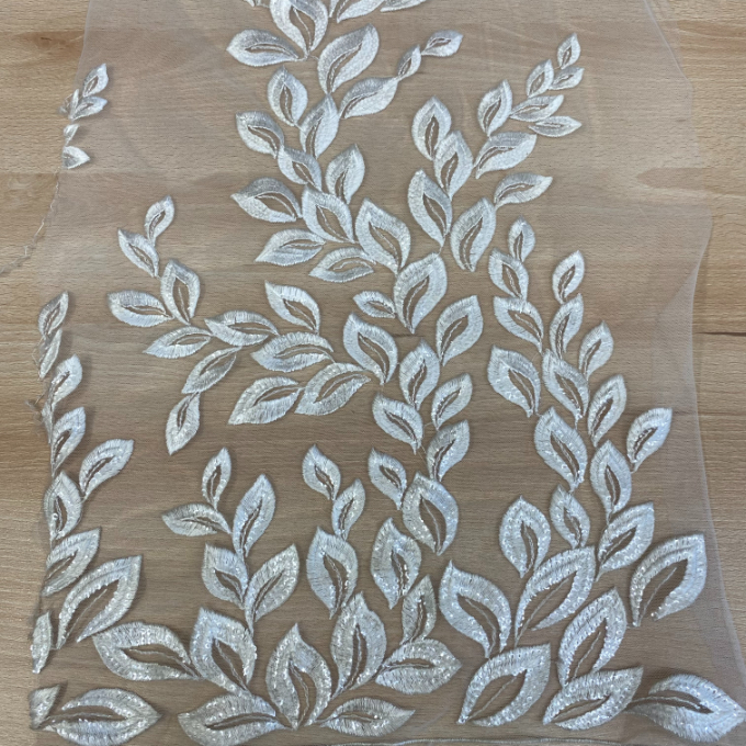 image00011 Embroided lace off white - Image 1