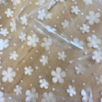 Δαντέλα με 3D λουλούδια