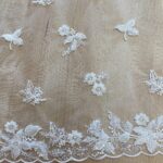 Δαντέλα κεντημένη με λουλούδια